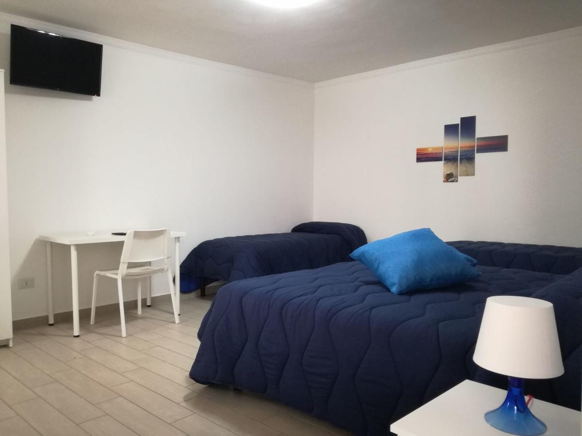 B&B dal Gallo Battipaglia Bagian luar foto