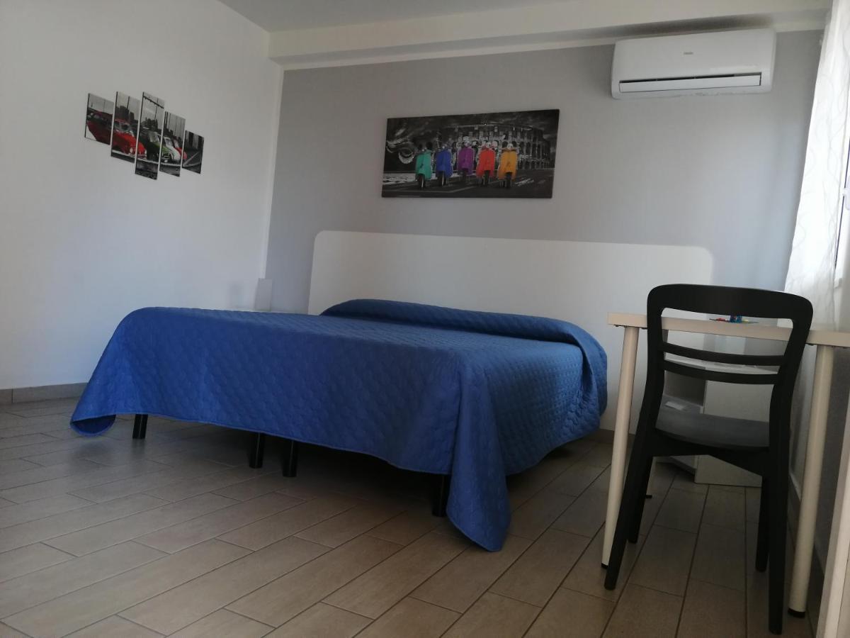 B&B dal Gallo Battipaglia Bagian luar foto